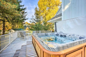 Cozy Getaway Private Hot Tub, Near Skiing!